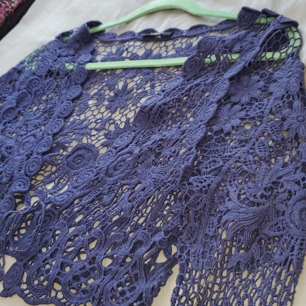 Knitted Short Jacket - Picture 7 of 7